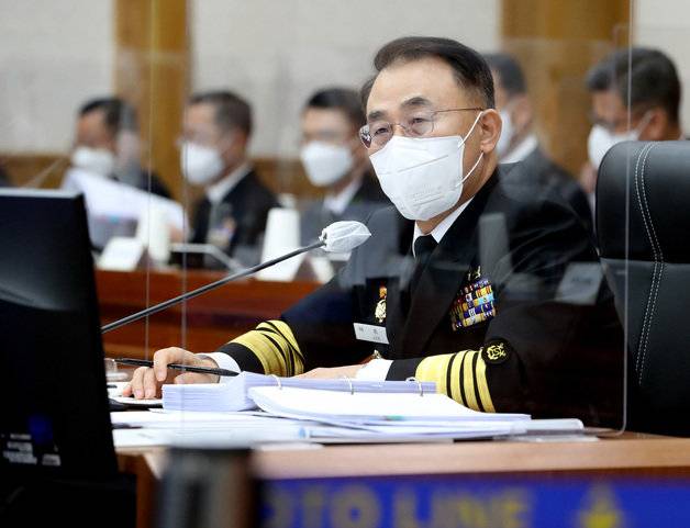 이종호 해군참모총장이 21일 충남 계룡대 해군본부에서 열린 국회 국방위원회 국정감사에 출석, 의원들의 질의에 답변 하고 있다. 2022.10.21/뉴스1