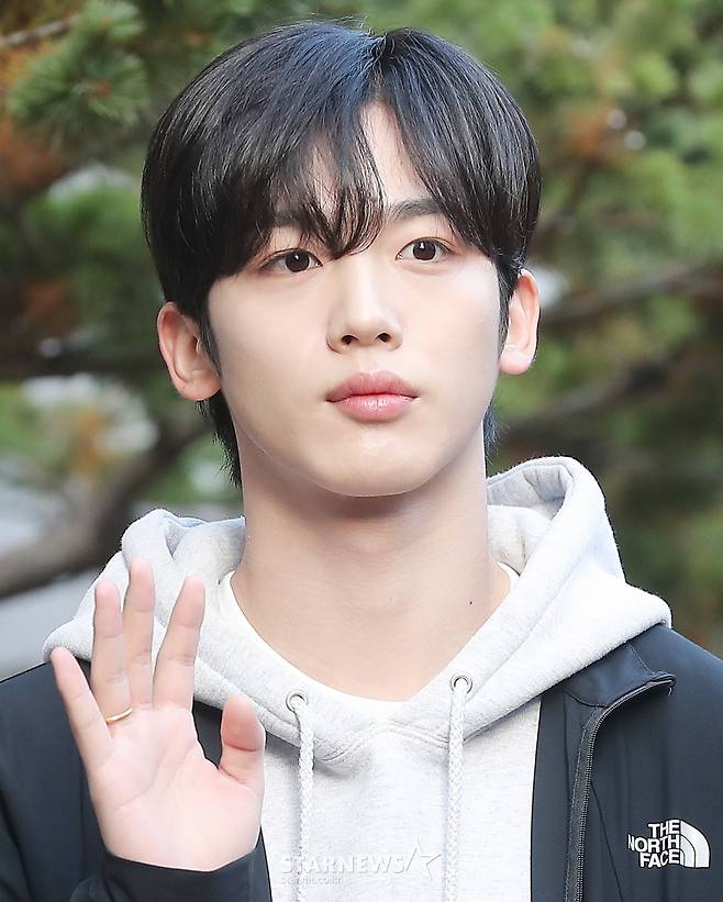 "아침에도 잘생김" 위아이 김요한, 설렘 주의[★화보]