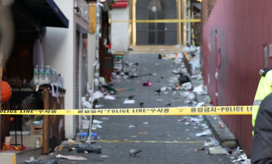 30일 오전 용산구 이태원 압사 사고 현장 모습. 사진=연합뉴스