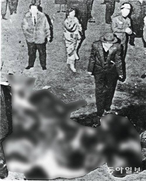 설 명절을 이틀 앞둔 1960년 1월 26일 열차표를 구하려는 귀성객들이 서울역 계단에 몰렸다가 넘어지면서 31명이 숨지고 41명이 다치는 압사 사고가 발생했다. 동아일보DB