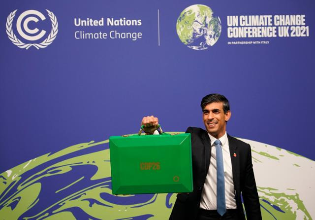 지난해 글래스고에서 열린 COP26에 재무장관으로 참석한 리시 수낵의 모습. 글래스고=AP·연합뉴스