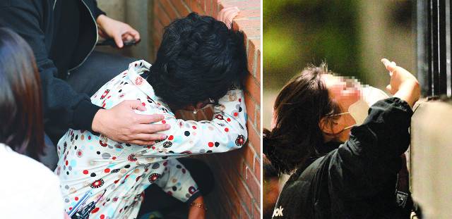 이태원 참사 실종자 가족이 30일 서울 용산구 한남동주민센터에 마련된 실종자 접수처에서 눈물을 흘리고 있다. 오른쪽 사진은 참사 희생자 46명의 시신이 임시로 안치됐던 용산구 다목적체육관에서 한 시민이 가족의 정보를 기록한 메모를 공무원에게 건넨 후 신원 확인을 부탁하는 모습. 이한형 최현규 기자