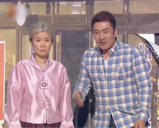 Gag Woman In the second cycle of the late Park JISUN, colleagues came to reveal their longing.Actor Lee Yoon-ji and singer Ali visited the crypt of the late Park JISUN on the 31st of last month and memorized him. They are best friends who have been friendship for over 10 years. Lee Yoon-ji said, Today we three.A few days ago, I promised Ali to go on an autumn picnic and I went to see you. I had a sad news and went to see a friend, but I still had a chat with three people in a good place.I want to see you, JISUN Wonhyo Kim also visited the Memorial Park. He said, Yesterday I saw JISUN alone. Our JISUN surrounded by many flowers. The traces of JISUN have not been lonely. It has already been two years.JISUN Oh, Ill be laughing nicely in the sky ~ Im doing well ~ I miss you. My motive Its been two years since JISUN, a fashionable comedy, left.I still feel like Im giving a smile somewhere ~ I feel better when I see your pictures. Park JISUN, who made his debut as a 22-year-old comedian in KBS in 2007. Motives also came and commemorated him. Song Jun-geun said, My motive JISUN! Our 22 motives came to see you. Time is really fast.Its been two years now. Your fans and your loved ones miss you a lot. I can see you smiling and smiling there. Ill always be good and Ill see you again. Kim Ji-ho said, Its been two years since Ive been sent by Jidol, he said. Today, I talked about my memories with my brothers and Jidols father. He said he would like to see you in your dreams.And all the fans who miss JISUN and the colleagues who loved JISUN, all the motives like family, all come out in my dreams. Everyone wants to see you a lot. When you look at your photos blankly, you can hear your voice and laughter.I hope you do not get sick there, but eat what you want to eat and be happy. I want to see you. In addition, Lee Sang-hoon posted a stage photo of Gag Concert standing with Park JISUN in the past and said, I miss you. I miss you a lot.Park JISUN was found dead on November 2, 2020, with his mother at his home in Mapo-gu, Seoul.The deceased, who died at the age of 35, gave laughter and comfort to many people in his lifetime and is still being memorized as a cool comedian.