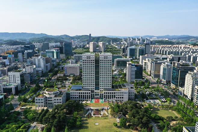 대전 서구 둔산동. 가운데 건물이 대전시청이다. 대전시 제공