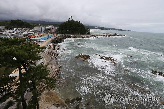 남애항 해파랑길 [연합뉴스 자료사진]