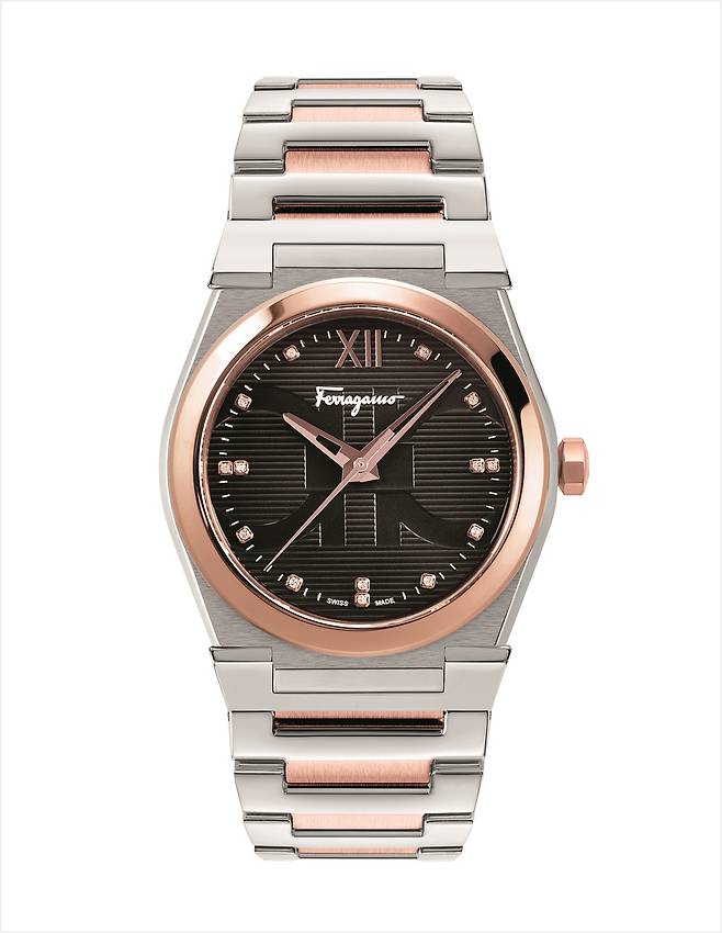 사진 : 페라가모 타임피스(FERRAGAMO TIMEPIECES), 제품명: SFYF009-21, 가격: 1,980,000원