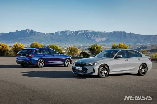 [서울=뉴시스]BMW 뉴 3시리즈 세단 및 투어링.(사진=BMW코리아 제공) 2022.11.3 photo@newsis.com