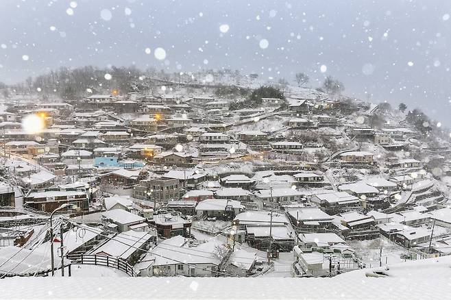 대한민국 관광공모전 금상 '삼척 나릿골마을 설경'(사진=한국관광공사 제공) photo@newsis.com *재판매 및 DB 금지