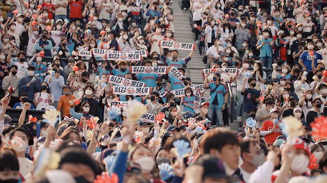 ▲영화 스틸컷. 사진=롯데엔터테인먼트, 국제신문 제공.