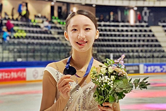 ‘김연아 키즈’ 김예림(19·단국대)이  5일(현지시간) 프랑스 앙제에서 열린 2022-2023 국제빙상경기연맹(ISU) 시니어 그랑프리 3차 대회 ‘그랑프리 드 프랑스’ 여자 싱글에서 최종2위에 오르며 은메달을 목에 걸었다. 사진=올댓스포츠 제공.