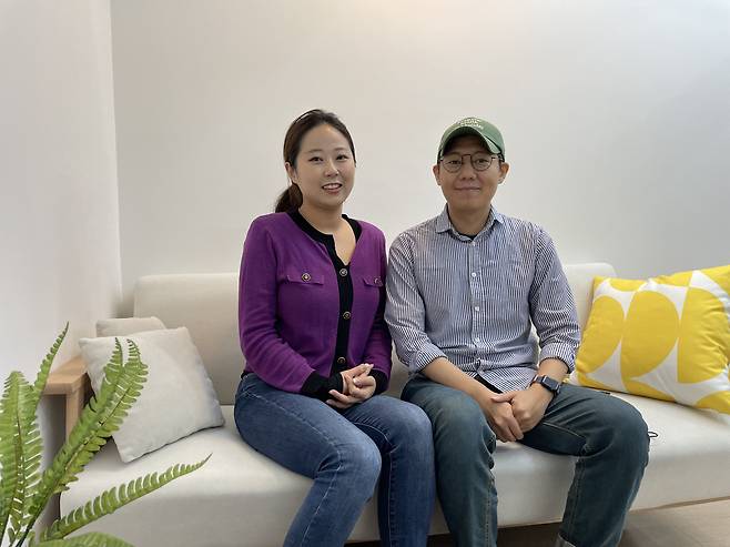 잇마플의 공동대표인 김현지 대표(왼쪽)와 김슬기 대표가 서울 강남 잇마플 본사에서 조선비즈와 인터뷰를 하고 있다. /양범수 기자