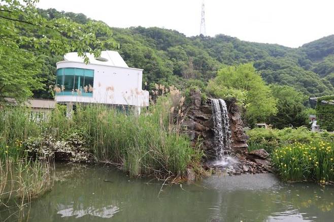 피아노 폭포