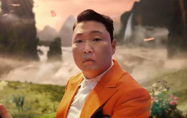 지난 7월 가수 싸이를 기용한 TV 광고를 공개하며 공격적인 마케팅을 벌였던 신한은행 배달앱 '땡겨요' 성장세가 주춤한 것으로 나타났다. 사진은 '땡겨요' 공식 광고 영상. [신한은행 유튜브[