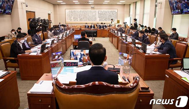 14일 서울 여의도 국회에서 제400회 국회(정기회) 법제사법위원회 제6차 전체회의가 열리고 있다. 2022.11.14/뉴스1 ⓒ News1 유승관 기자