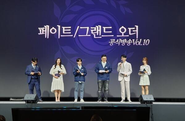 (좌측부터) 스트리머 시나맨, 헤티 / 신원보 사업 본부장, 이종혁 사업부장 / 아나운서 고재영, 차보경