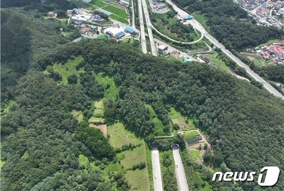 충북 옥천군 옥천읍 서정리 일원 서산성 전경.(옥천군 제공)