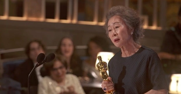 배우 윤여정 '제 93회 아카데미 시상식' 여우조연상 수상./사진제공=OSCAR