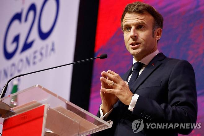 G20 정상회의에서 기자회견하는 에마뉘엘 마크롱 프랑스 대통령 [AFP=연합뉴스. 재판매 및 DB 금지]