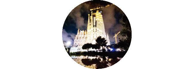 2021년 생긴 성모 마리아 첨탑의 별은 밤에 봐야 더 멋지다. [구희언 기자]