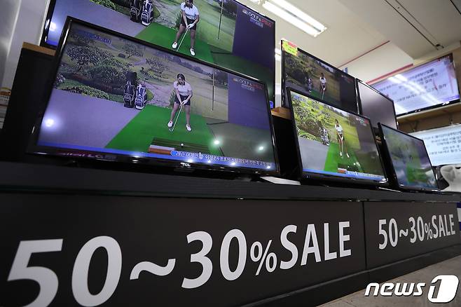 서울의 전자상가 TV매장. .2022.7.21/뉴스1 ⓒ News1 이광호 기자