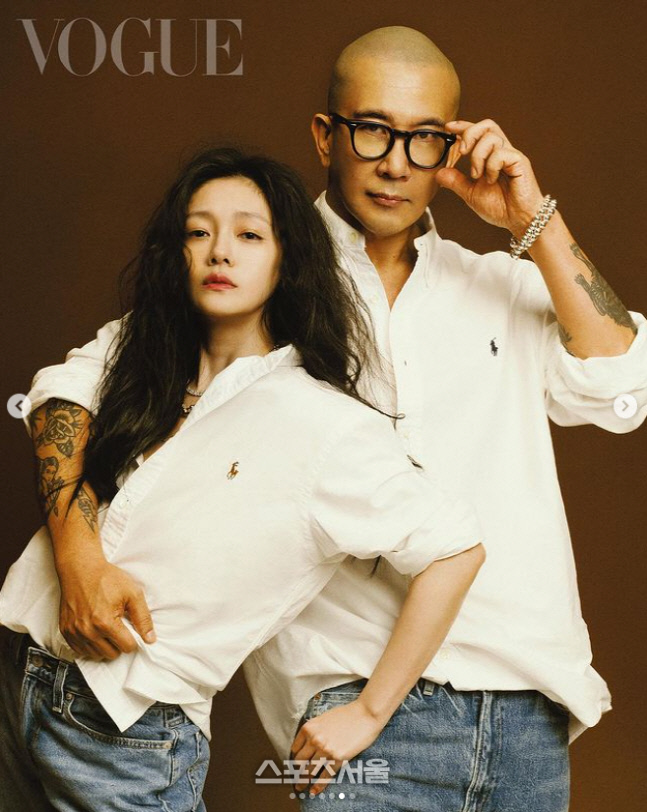 대만배우 서희원(왼쪽)과 가수 구준엽 부부. 출처 | 보그