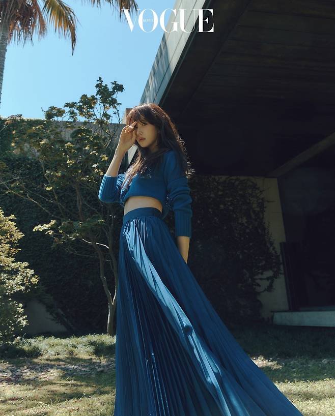 이지아/막스마라, 보그 제공