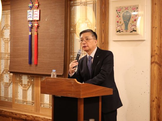이한준 LH 사장이 23일 오전 서울 광화문 인근에서 열린 기자간담회에서 인사말을 하고 있다.
