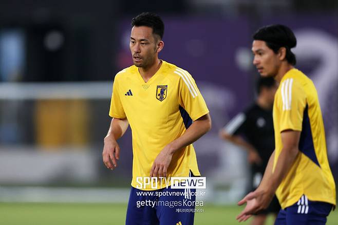 ▲ 훈련 중인 일본 축구 대표팀의 요시다 마야