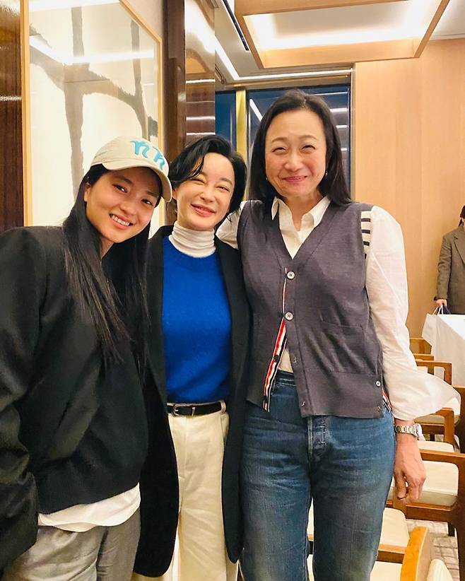 김태리 김혜은 이민진 / 사진=이민진 작가 인스타그램