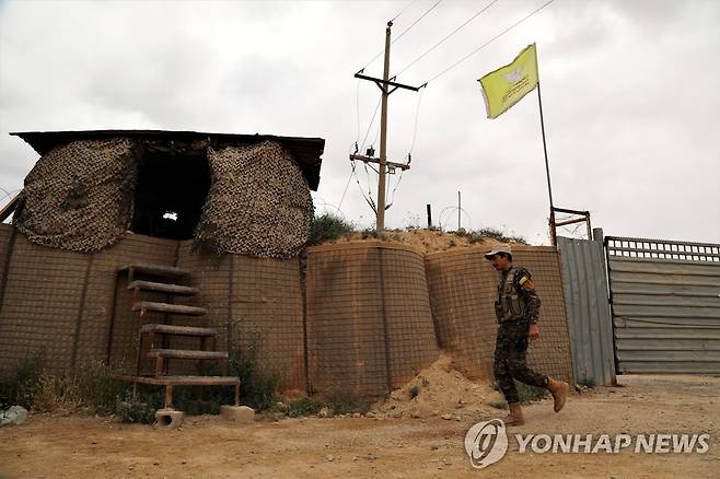 시리아민주군(SDF)의 군사 기지 모습 [EPA 연합뉴스 자료 사진. 재판매 및 DB 금지]