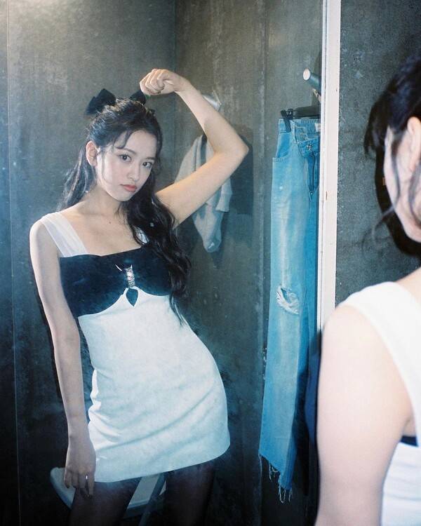 사진=안유진 인스타그램