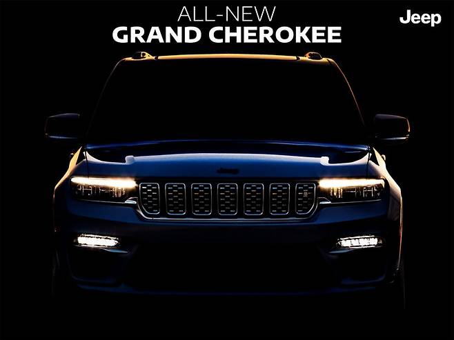 지프 올 뉴 그랜드 체로키.