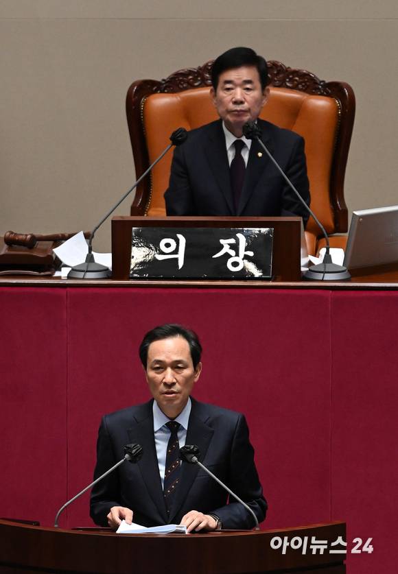 우상호 용산 이태원 참사 국정조사 특위위원장이 24일 오후 서울 여의도 국회에서 열린 본회의에서 제안설명을 하고 있다. [사진=김성진 기자]