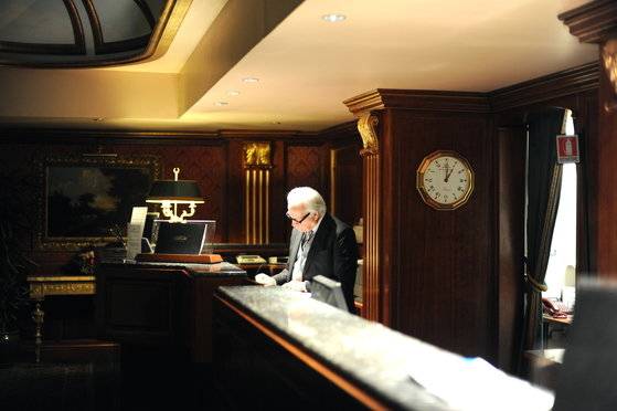 호텔을 예약할 때는 지불 방식도 잘 선택해야 한다. 일정이 불확실하다면 후지불이나 숙소 현장 결제를 선택할 수 있지만 비용을 따지면 즉시 결제가 제일 낫다. 중앙포토