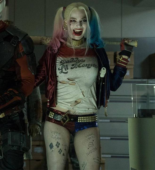 영화 '수어사이드 스쿼드' 속 할리퀸 역을 맡은 할리우드 배우 마고 로비./사진=영화 '수어사이드 스쿼드' 스틸컷