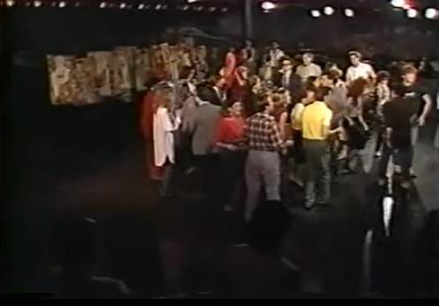 백남준, '바이바이 키플링' 일부 캡처 [백남준아트센터, 백남준스튜디오]