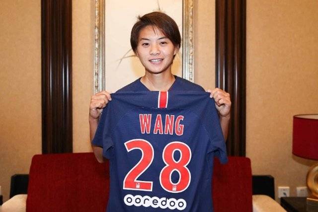 중국 여자 축구 대표 왕슈앙(王霜). 인터넷 커뮤니티 캡처