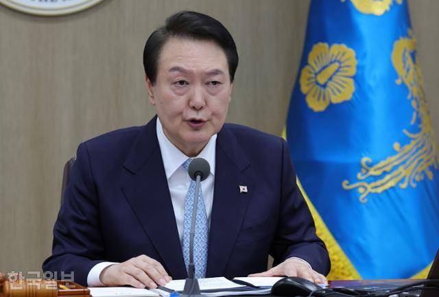 윤석열 대통령이 29일 서울 용산 대통령실 청사에서 열린 국무회의에서 발언하고 있다. 서재훈 기자