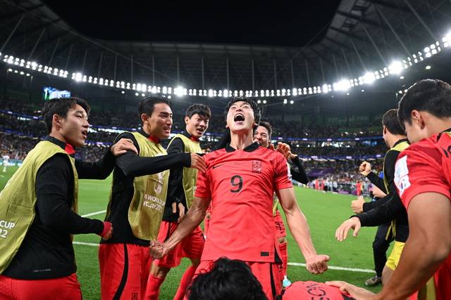 28일 오후(현지시간) 카타르 알라이얀의 에듀케이션 시티 스타디움에서  2022 카타르 월드컵 조별리그 H조 2차전 대한민국과 가나와의 경기가 열리고 있다. 조규성이 골을 넣고 기뻐하고있다. 최현규 기자