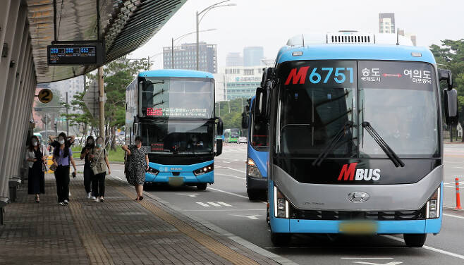 중소도시에서도 BRT 운행이 가능해진다. 사진은 광역급행버스./사진=뉴스1 이동해 기자