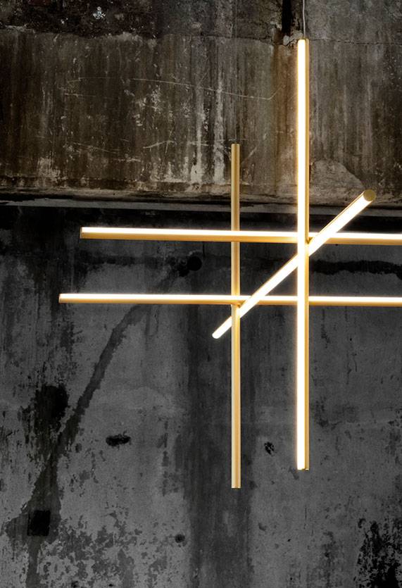 2020년 내놓은 코디네이츠는 모빌과 비슷한 구조지만 켜면 빛 막대만 공중에 떠 있는 것처럼 보인다.