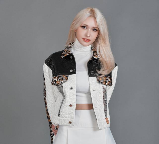 가수 전소미가 2022년 한 해 컴백 없이 공백기를 이어가며 아쉬움을 자아냈다. 더블랙레이블 제공