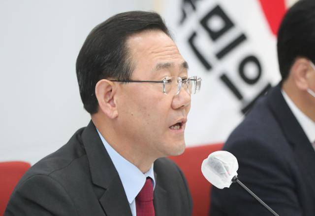 주호영 국민의힘 원내대표가 30일 서울 여의도 국회에서 내년도 예산안과 이상민 행정안전부 장관 해임건의안 발의 등 현안 관련 기자간담회를 하고 있다. 뉴스1