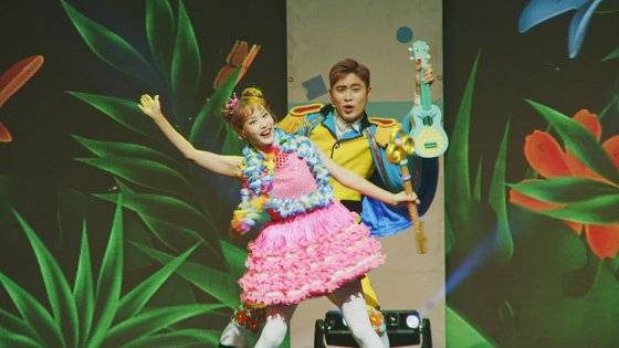 동명 뮤지컬 실황을 담은 영화 '헤이지니&럭키강이 비밀의 문'이 12월 1일 극장에서 개봉한다. 사진 영화사그램