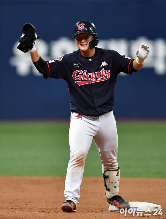 롯데 자이언츠 안중열이 FA 자격을 얻은 뒤 롯데 입단한 노진혁에 대한 보상 선수로 NC 다이노스에 지명됐다. [사진=아이뉴스24 포토 DB]