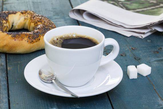 커피 마시면 고혈압 위험 줄어든다더니..."관계 없다"