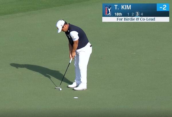 타이거 우즈가 호스트로 나서는 2022년 미국프로골프(PGA) 투어 이벤트 대회인 '히어로 월드 챌린지'에 출전한 김주형 프로. 18번홀 버디 상황이다. 사진출처=PGA투어가 제공한 영상 캡처