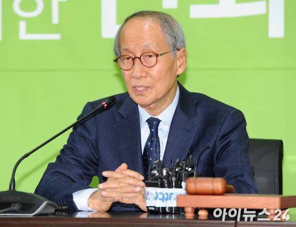 윤여준 전 환경부 장관. [사진=아이뉴스24 포토DB]