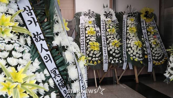 간경화 합병증으로 투병 중이던 배우 염동헌이 2일 오후 별세했다. 고인의 빈소는 서울 노원구 원자력병원장례식장 2호실에 차려졌으며 발인은 4일 정오, 장지는 인천가족공원이다. 2022.12.03 사진공동취재단 /사진=김창현 기자 chmt@