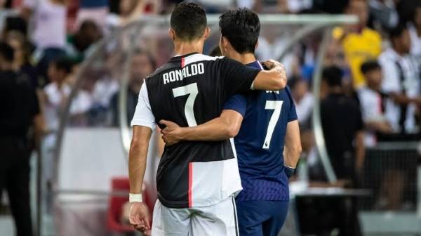 'The CR7 Timeline.' 트위터